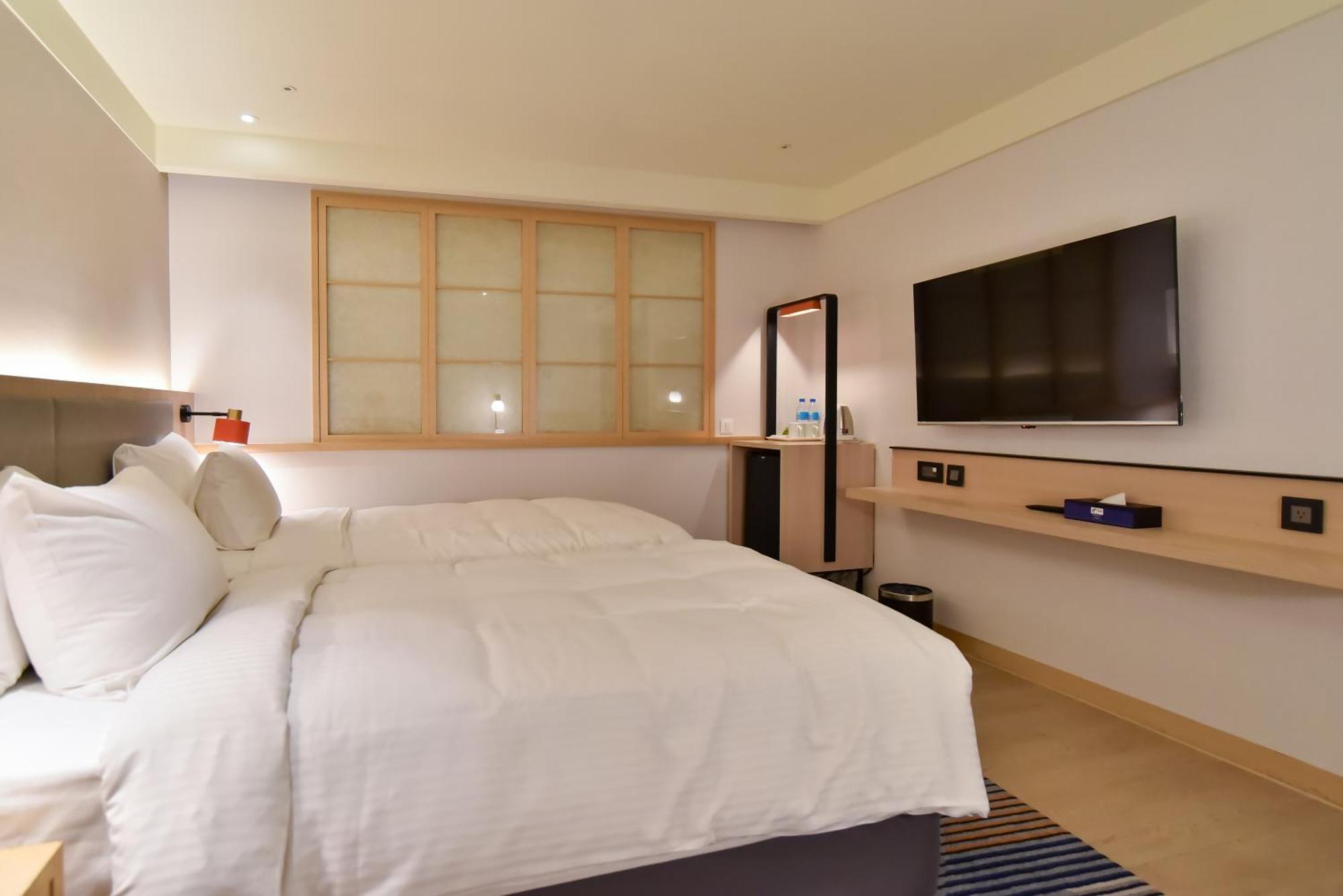 Hotel Express Train Station By Ihg