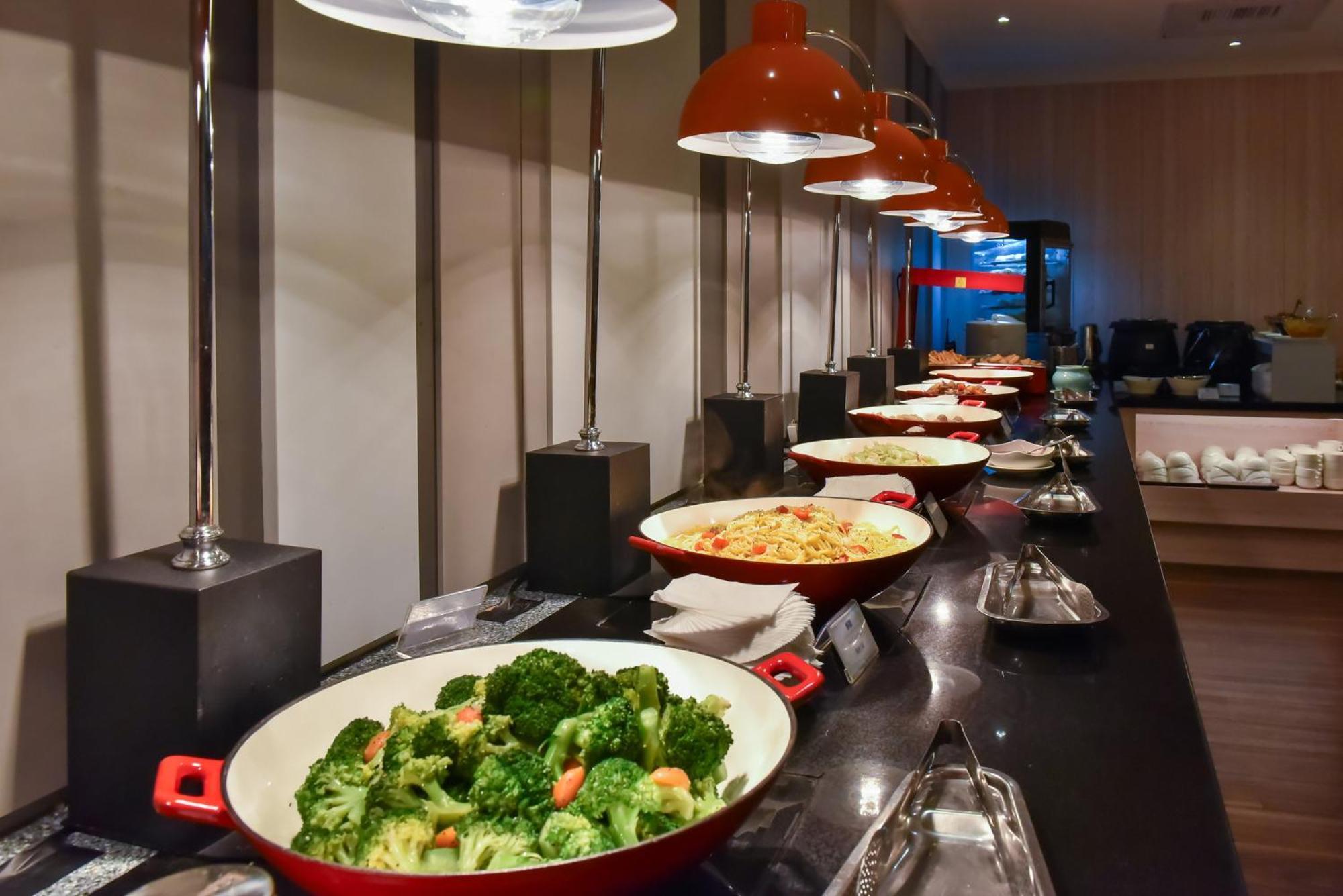 Express Train Station By Ihg Taipei